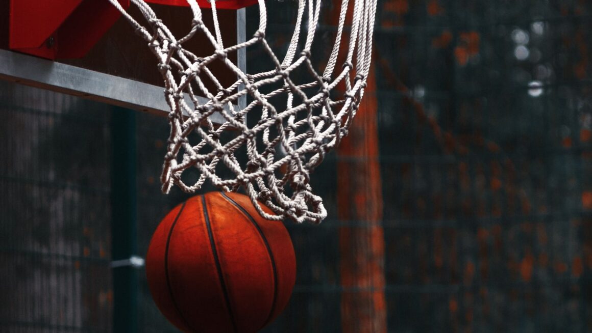 The Most Iconic NBA Finals Moments of All Time - Kdarchitects